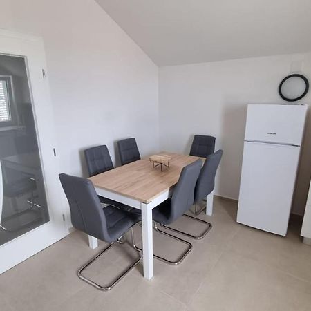 Kings Landing Apartamento Novalja Exterior foto