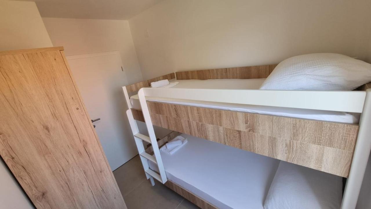 Kings Landing Apartamento Novalja Exterior foto